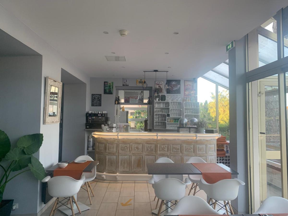 Logis Hotel Restaurant Le Kalliste Hyères Kültér fotó