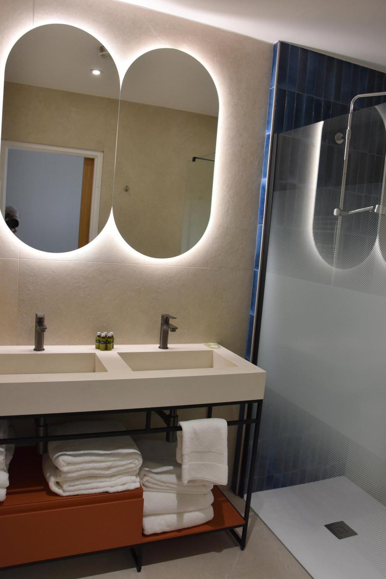 Logis Hotel Restaurant Le Kalliste Hyères Kültér fotó
