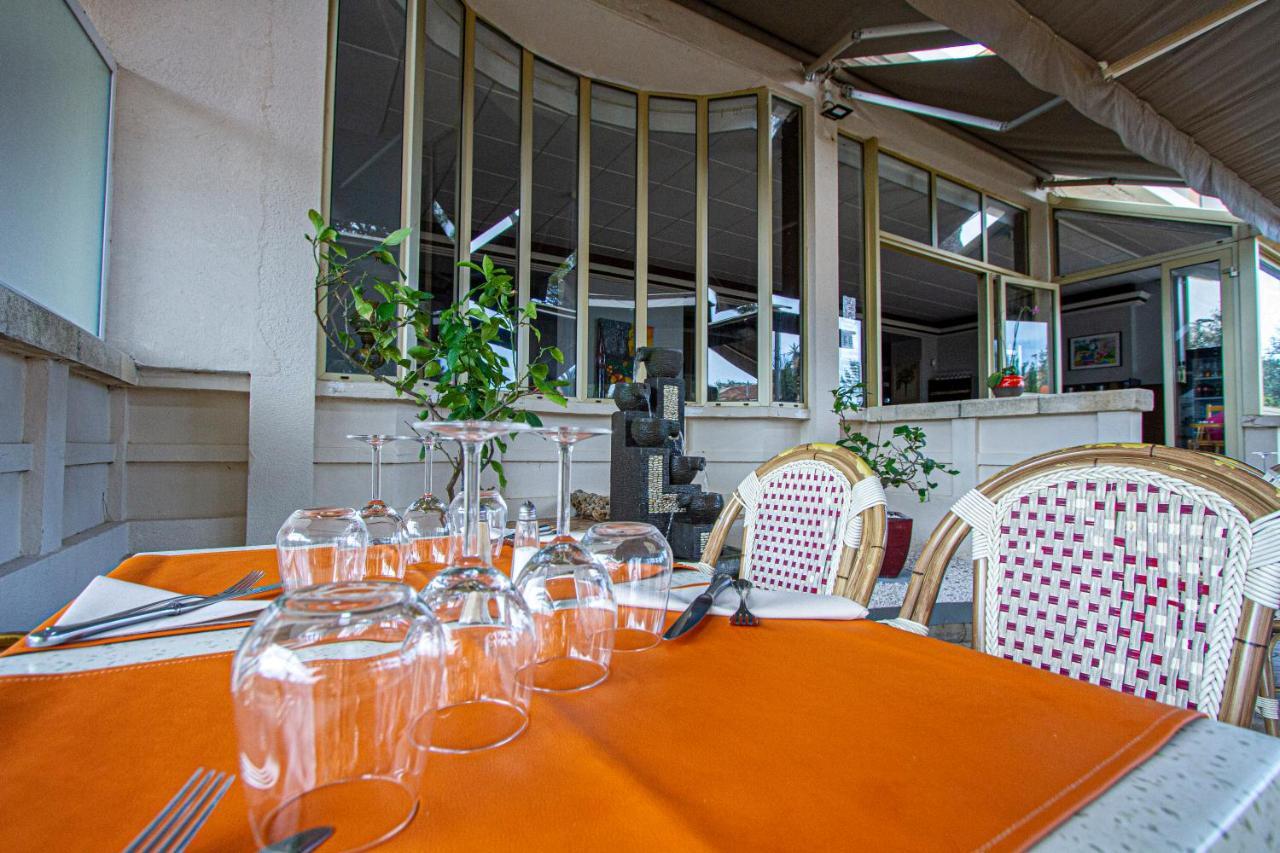 Logis Hotel Restaurant Le Kalliste Hyères Kültér fotó