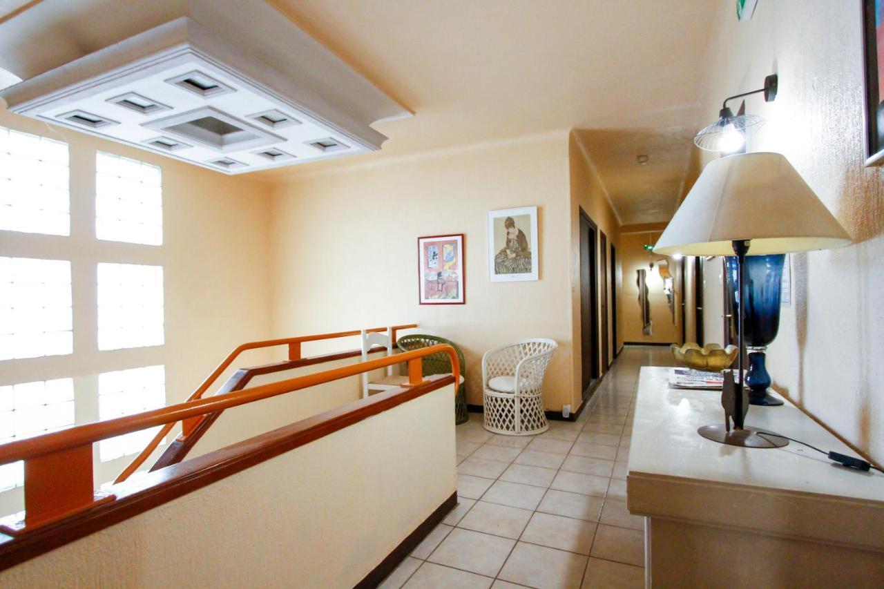 Logis Hotel Restaurant Le Kalliste Hyères Kültér fotó